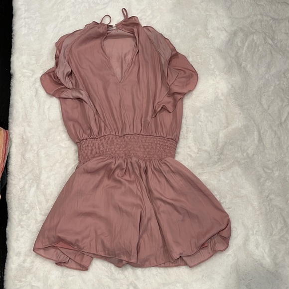 Romper - Picture 2 of 3